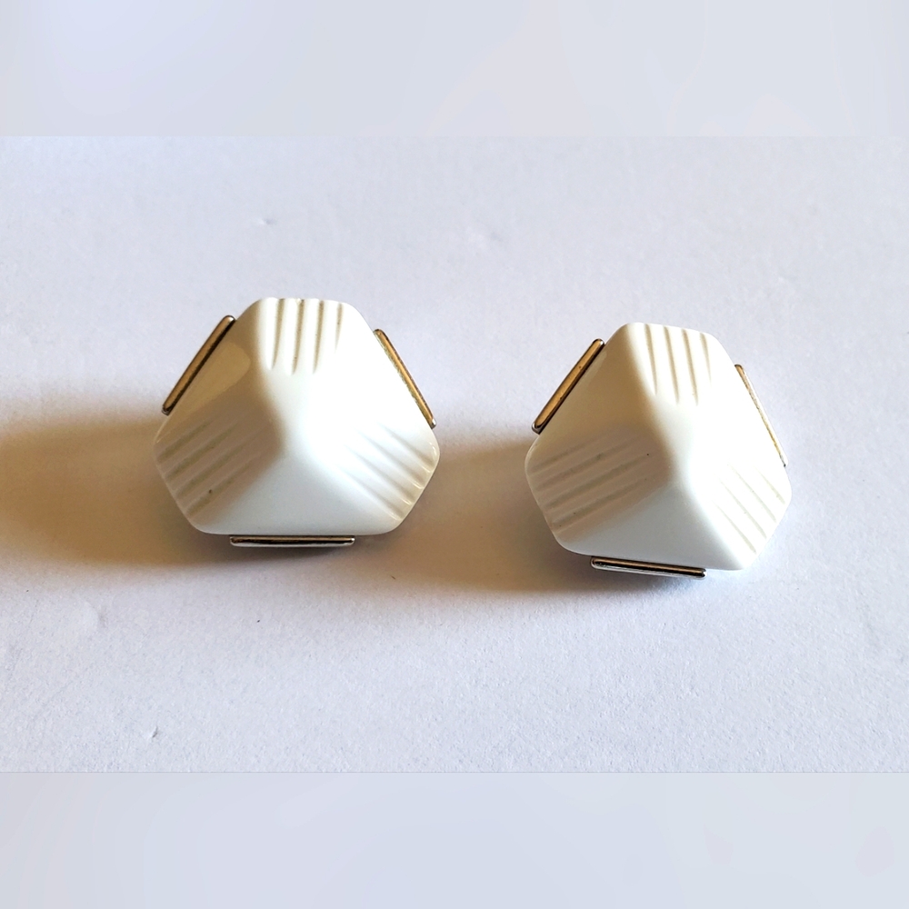 Vtg. Milk Glass Clip On Earrings